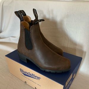 Heeled Blundstones 1673